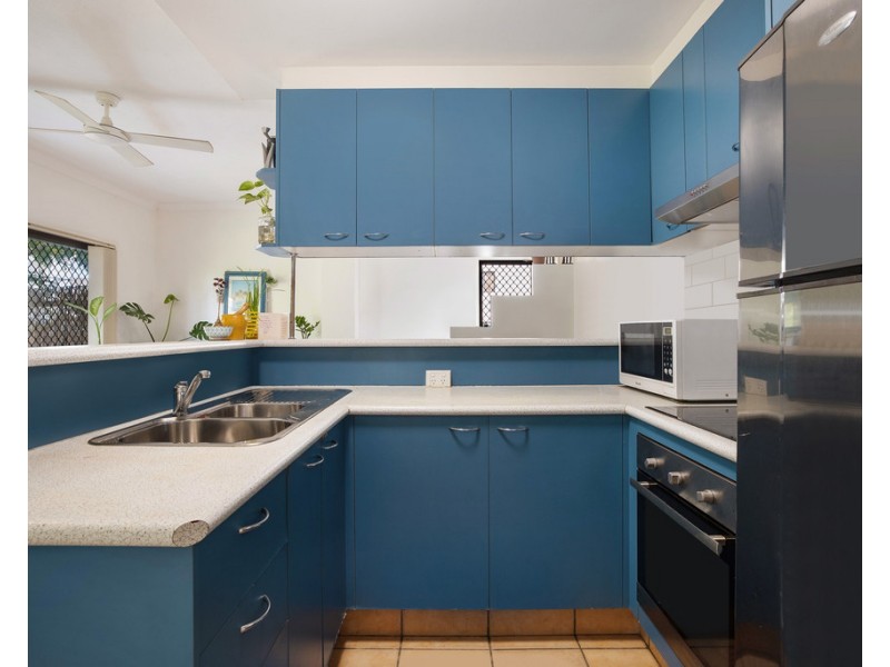 3/8 St Kilda Avenue ‘Tesoro Del Mara’, Broadbeach QLD 4218