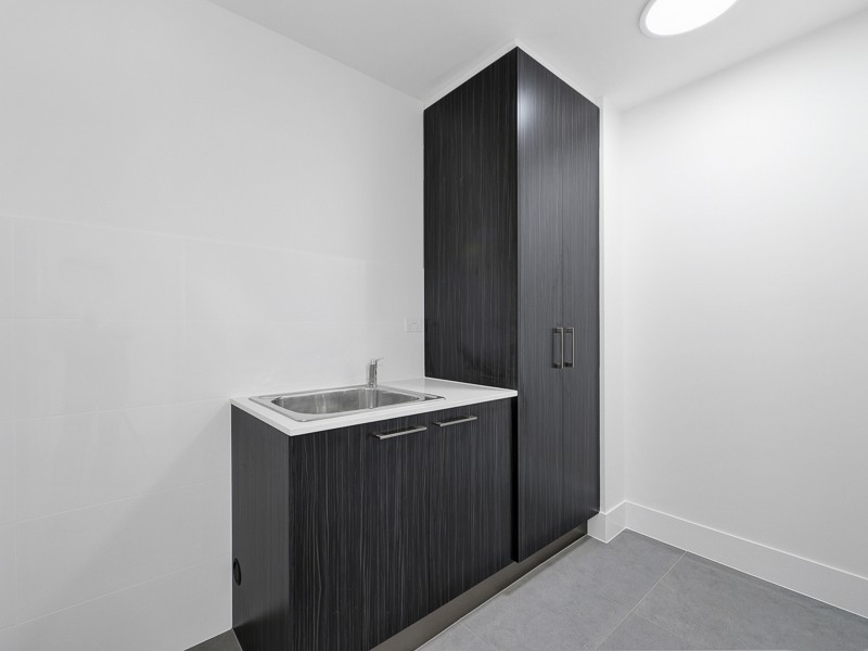 31 Blake Street, Southport QLD 4215