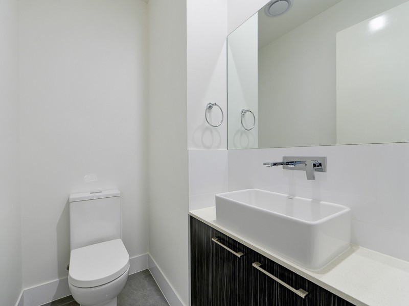 31 Blake Street, Southport QLD 4215