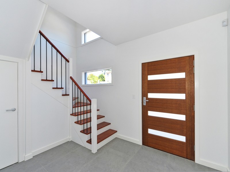 31 Blake Street, Southport QLD 4215