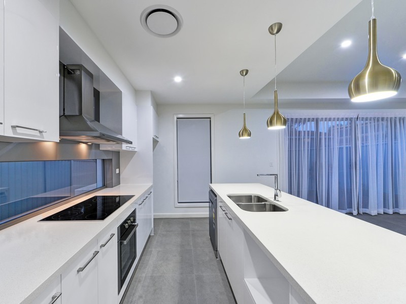 31 Blake Street, Southport QLD 4215