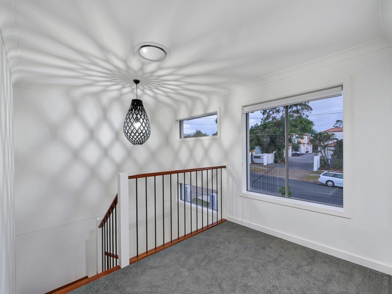 31 Blake Street, Southport QLD 4215