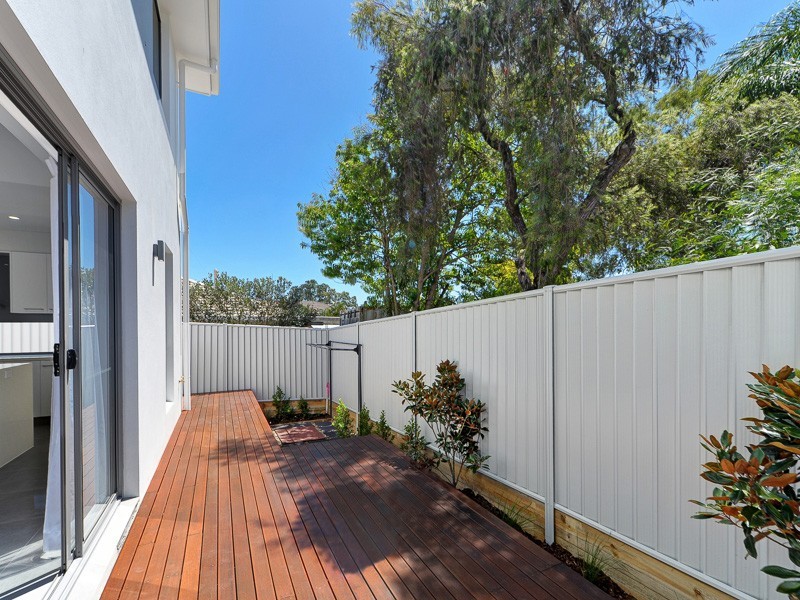 31 Blake Street, Southport QLD 4215