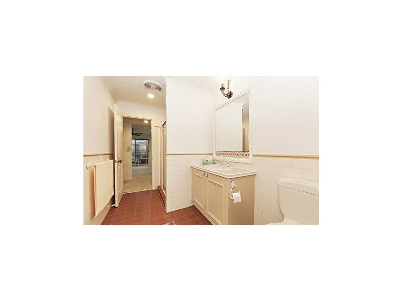 68A Bayview St, Runaway Bay QLD 4216