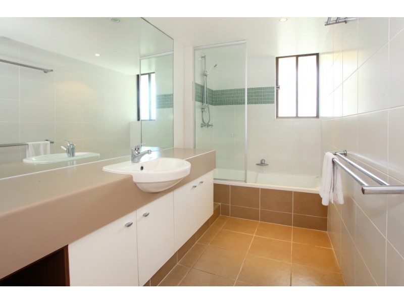 18 ‘Capricornia’ 121 Surf Parade, Broadbeach QLD 4218
