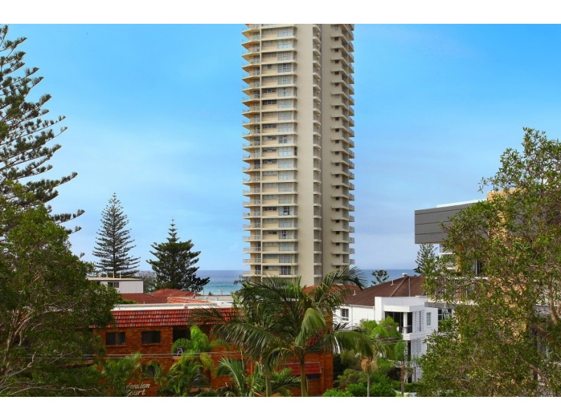 18 ‘Capricornia’ 121 Surf Parade, Broadbeach QLD 4218