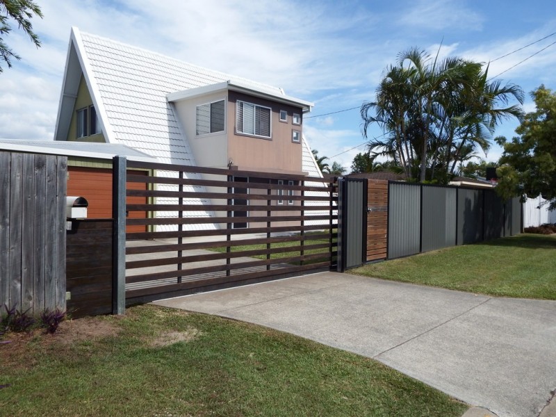 2 Buena Vista, Broadbeach Waters QLD 4218