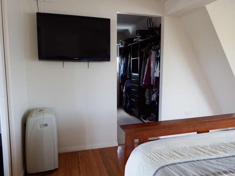 2 Buena Vista, Broadbeach Waters QLD 4218