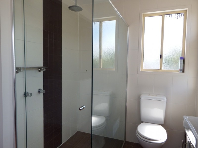 2 Buena Vista, Broadbeach Waters QLD 4218