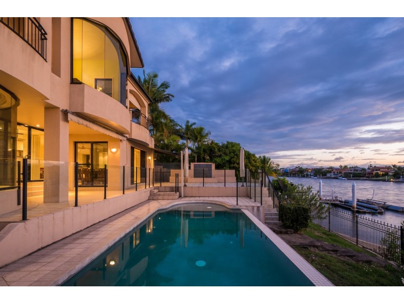 25 Sir Bruce Small Boulevard, Benowa Waters QLD 4217