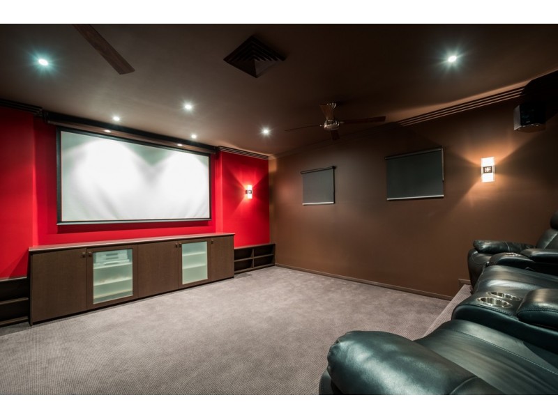 25 Sir Bruce Small Boulevard, Benowa Waters QLD 4217