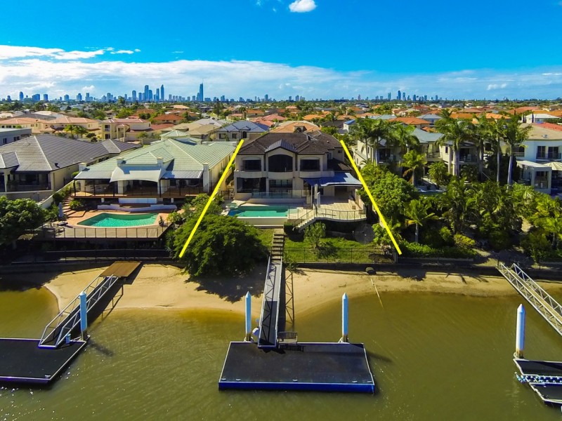 25 Sir Bruce Small Boulevard, Benowa Waters QLD 4217