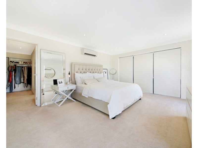 1/70 Galeen Drive, Burleigh Waters QLD 4220