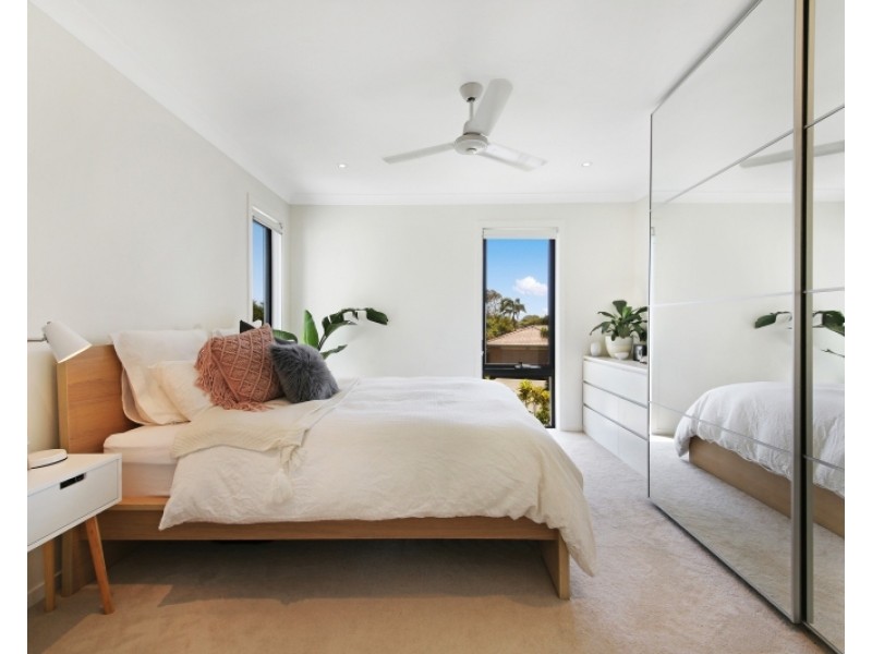 1/70 Galeen Drive, Burleigh Waters QLD 4220