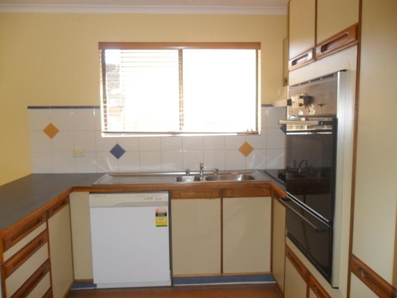1/25 Britanna Ave, Broadbeach QLD 4218