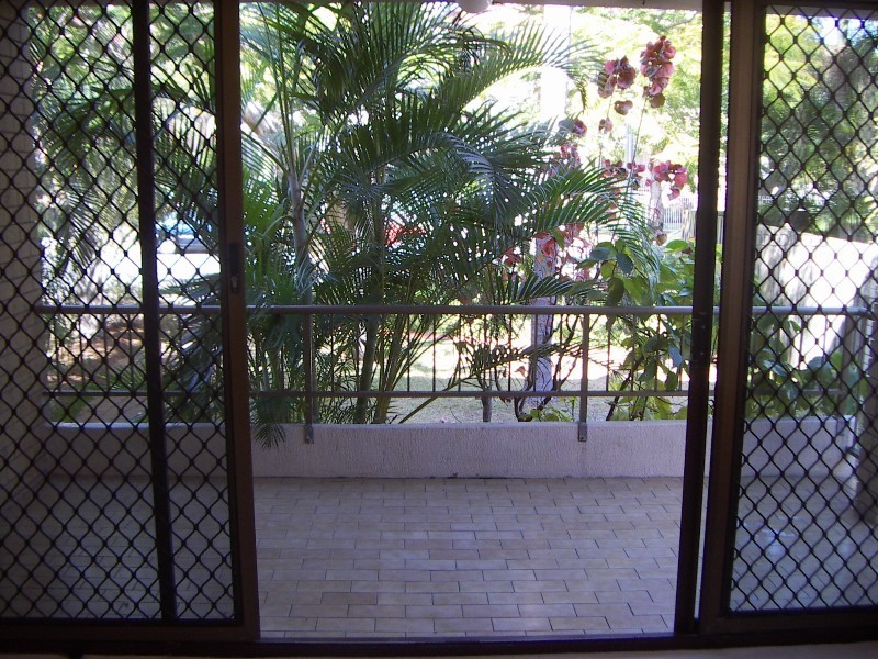 1/25 Britanna Ave, Broadbeach QLD 4218