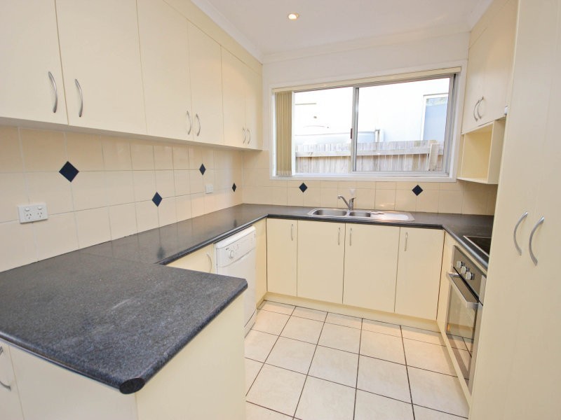 17 Chirn St, Labrador QLD 4215