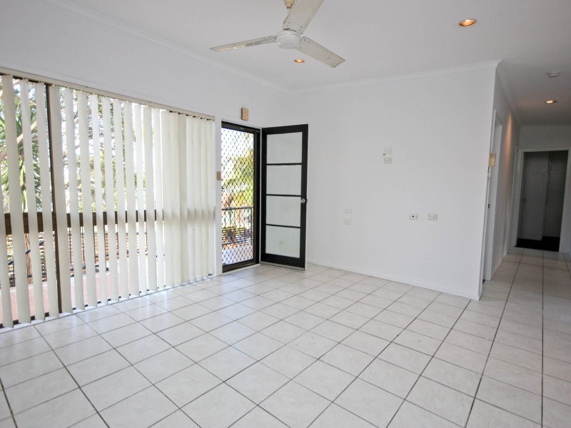 17 Chirn St, Labrador QLD 4215