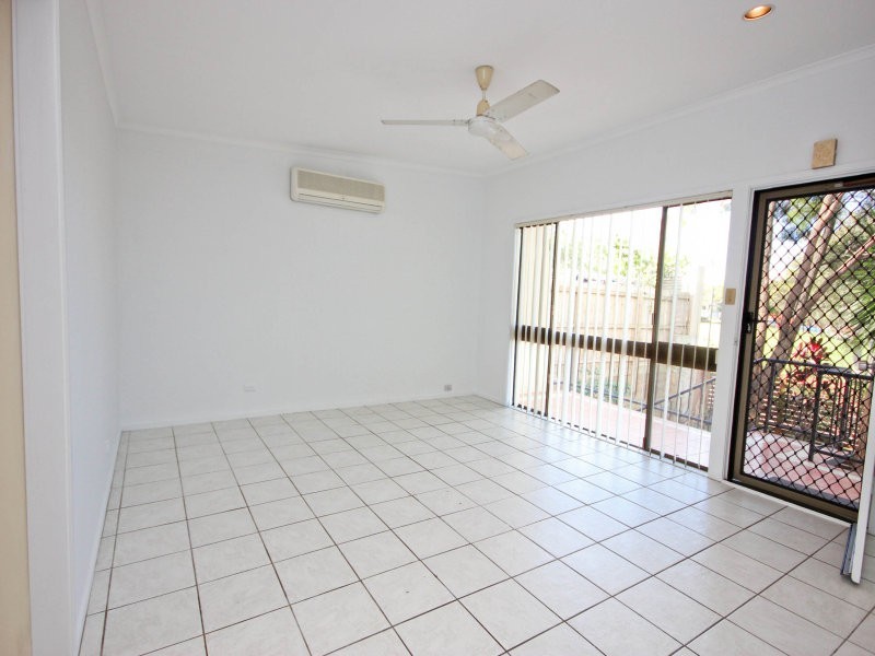 17 Chirn St, Labrador QLD 4215