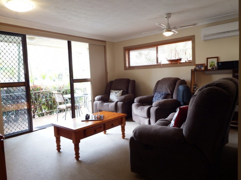 1/18 First Ave, Broadbeach QLD 4218