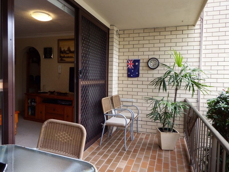 1/18 First Ave, Broadbeach QLD 4218