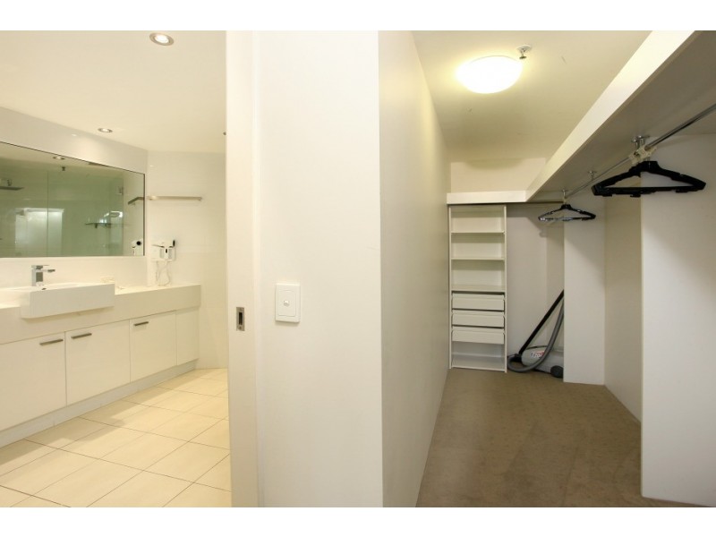 13 ‘Belle Maison’, 129 Surf Parade, Broadbeach QLD 4218