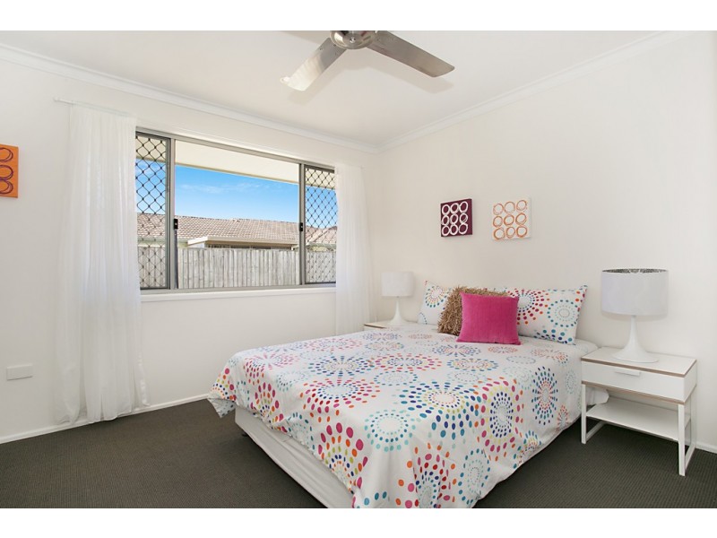 1/4 Logan Avenue, Miami QLD 4220