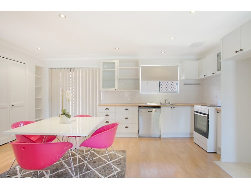 1/4 Logan Avenue, Miami QLD 4220