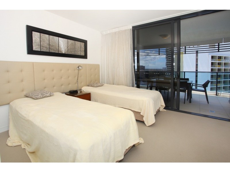 22103 21 Elizabeth Ave “Oracle”, Broadbeach QLD 4218