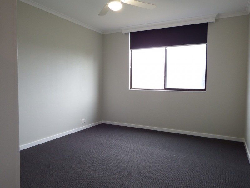 1/2619 Gold Coast Hwy, Broadbeach QLD 4218