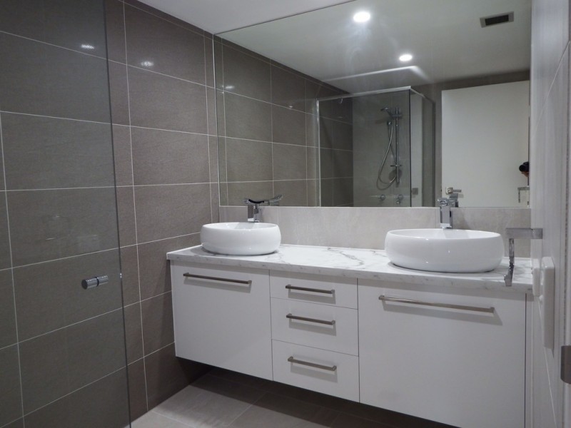 1/2619 Gold Coast Hwy, Broadbeach QLD 4218