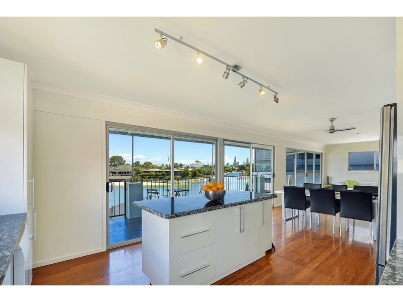 13 Coral Gables Key, Broadbeach Waters QLD 4218