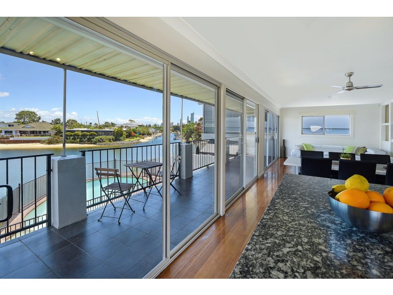 13 Coral Gables Key, Broadbeach Waters QLD 4218