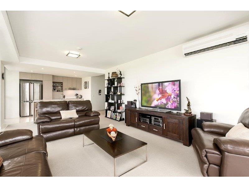 285/135 Lakelands Drive, Merrimac QLD 4226