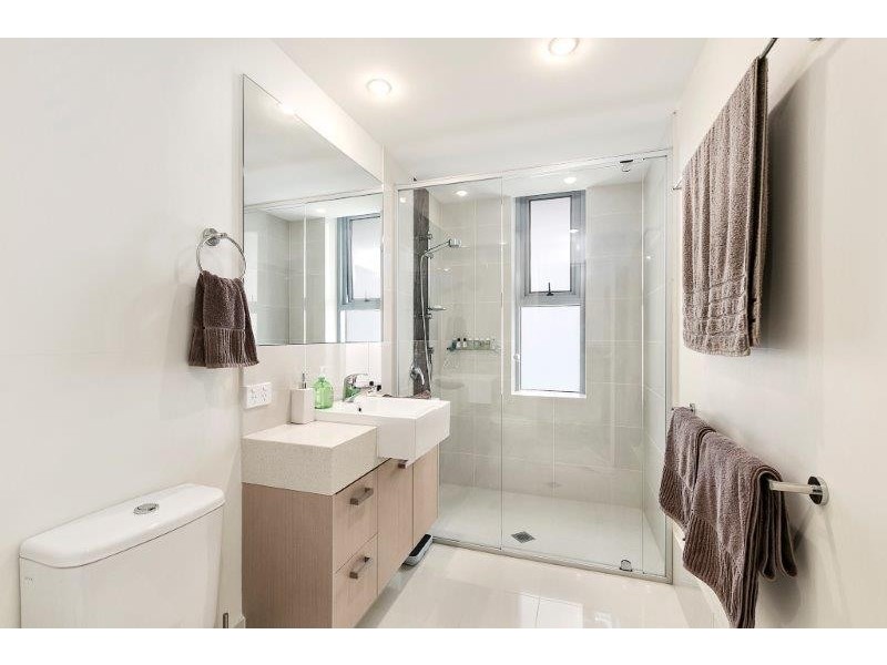 285/135 Lakelands Drive, Merrimac QLD 4226