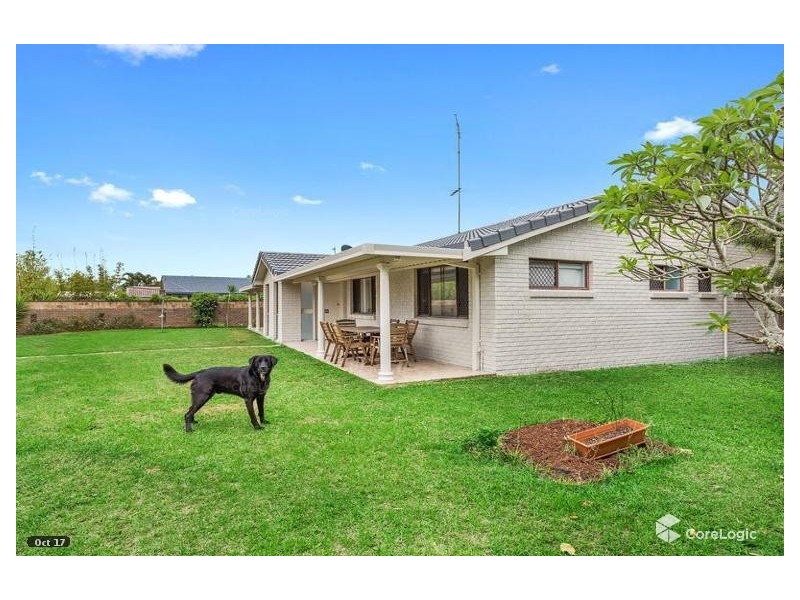 7 Australis Court, Mermaid Waters QLD 4218