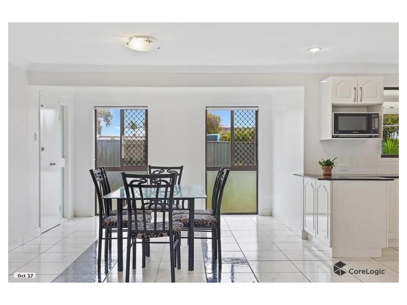 7 Australis Court, Mermaid Waters QLD 4218