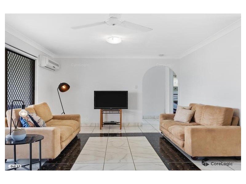 7 Australis Court, Mermaid Waters QLD 4218