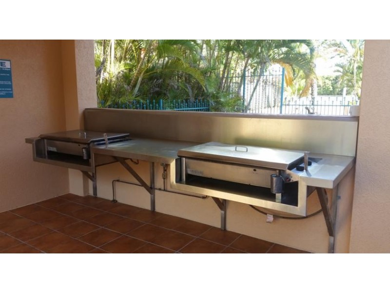 5/11-17 Philip Avenue, Broadbeach QLD 4218