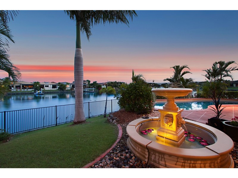 14 Saltair Grove, Helensvale QLD 4212