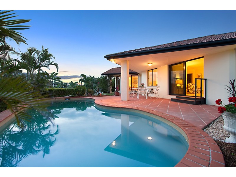 14 Saltair Grove, Helensvale QLD 4212