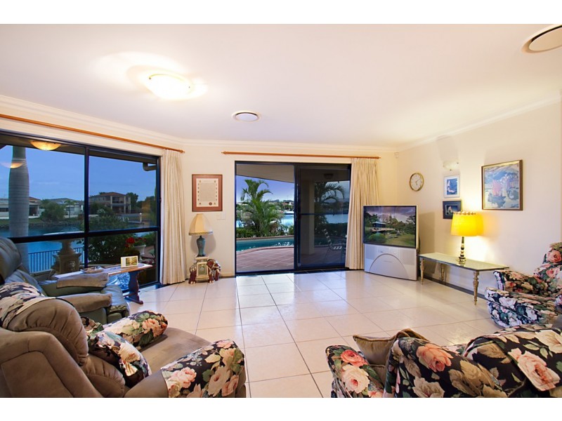 14 Saltair Grove, Helensvale QLD 4212