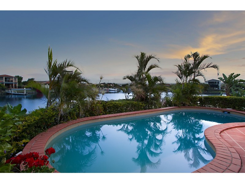 14 Saltair Grove, Helensvale QLD 4212