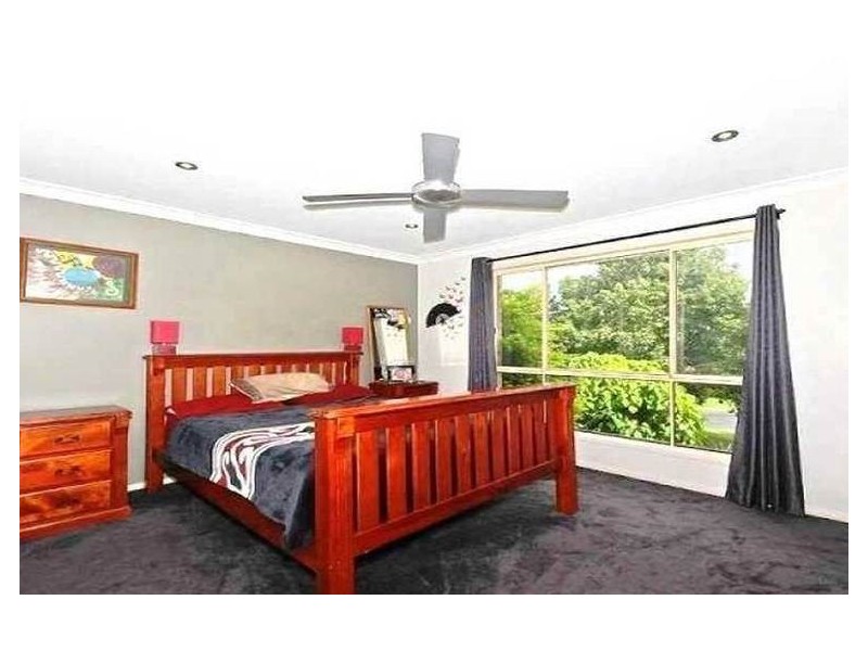 3 Retreat Place, Robina QLD 4226