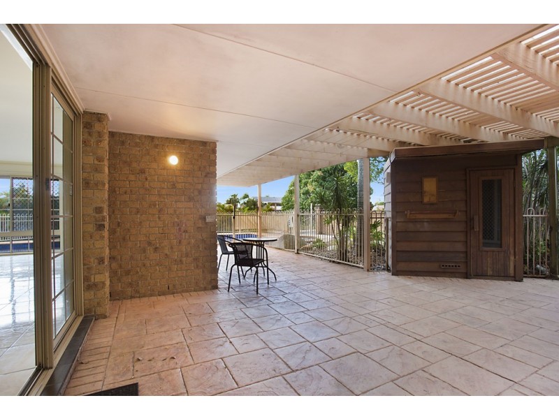 13 Drayton Terrace, Mermaid Waters QLD 4218