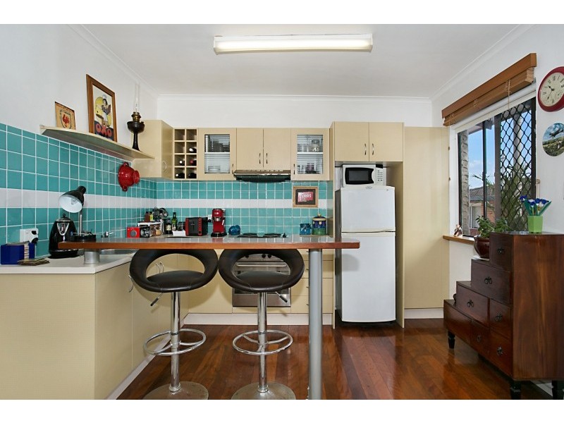 5 ‘Costa Brava’ 2315 Gold Coast Highway, Mermaid Beach QLD 4218