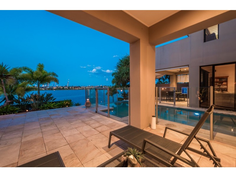 110 Sir Bruce Small Boulevard, Benowa Waters QLD 4217