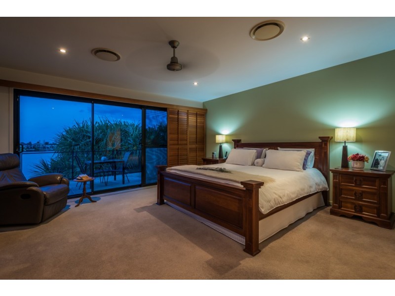 110 Sir Bruce Small Boulevard, Benowa Waters QLD 4217