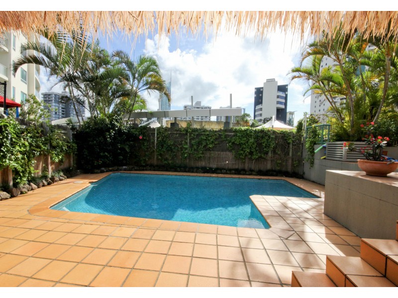13 ‘Paradise Pearl’ 5 Old Burleigh Road, Surfers Paradise QLD 4217