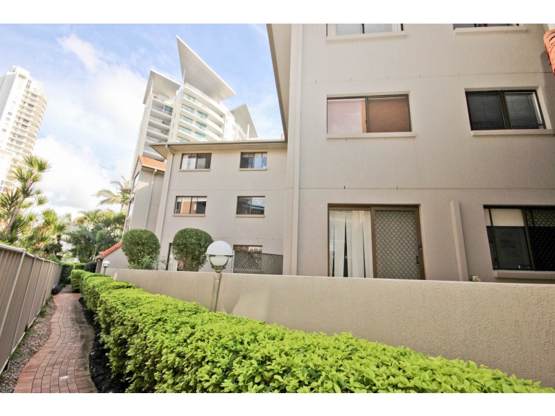 13 ‘Paradise Pearl’ 5 Old Burleigh Road, Surfers Paradise QLD 4217